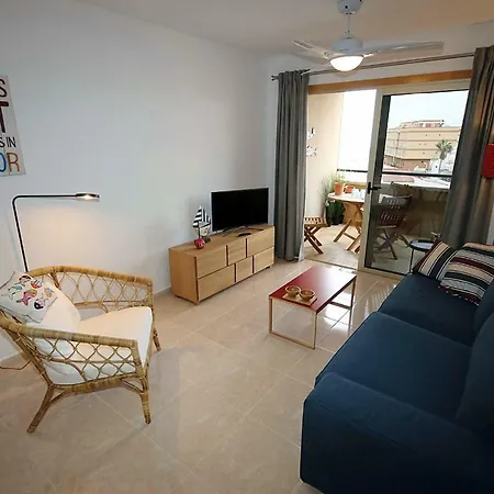 La Perla - Penthouse Living, Private Roof Terrace, Pool, Parking, Wifi *
