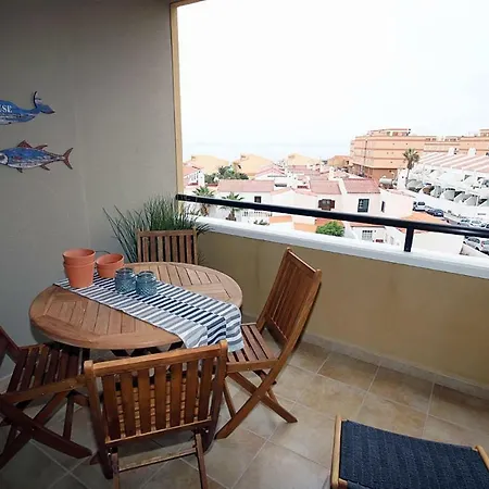 La Perla - Penthouse Living, Private Roof Terrace, Pool, Parking, Wifi Daire *