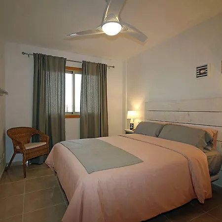 Appartamento La Perla - Penthouse Living, Private Roof Terrace, Pool, Parking, Wifi *