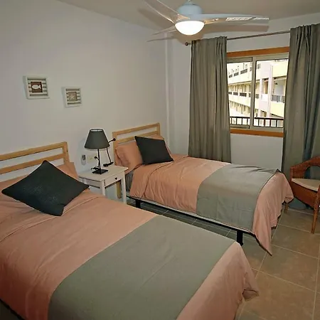 La Perla - Penthouse Living, Private Roof Terrace, Pool, Parking, Wifi * El Medano (Tenerife)